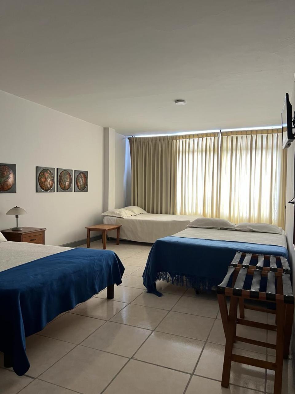 Hotel Armenia Centro Buitenkant foto