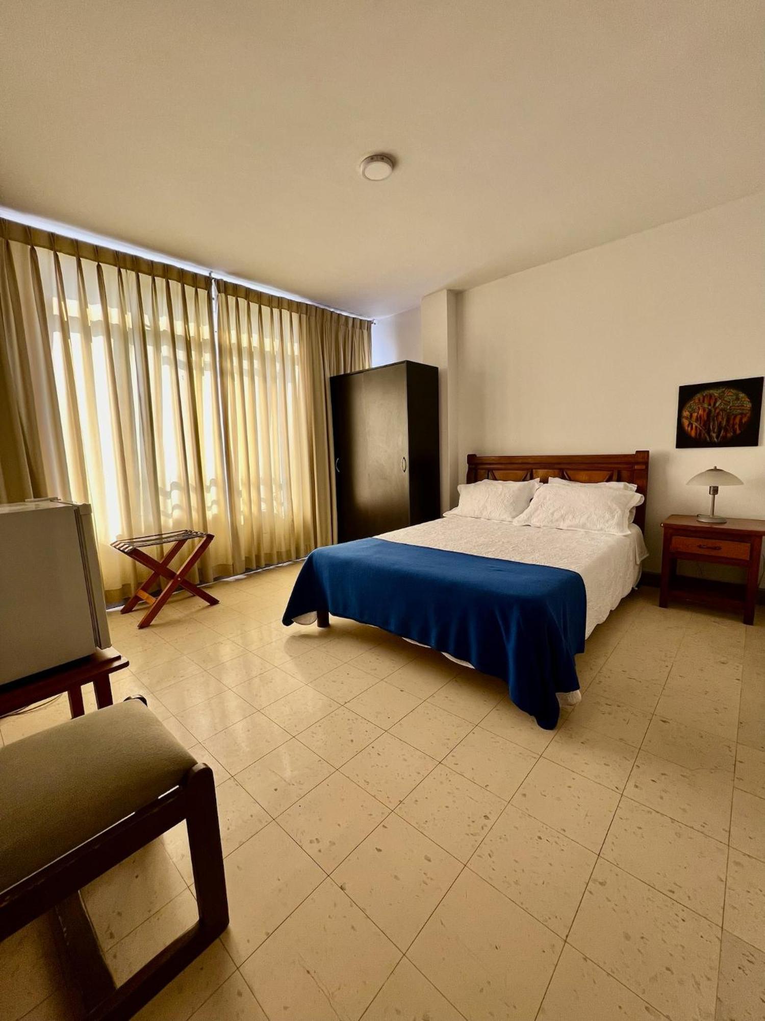 Hotel Armenia Centro Buitenkant foto