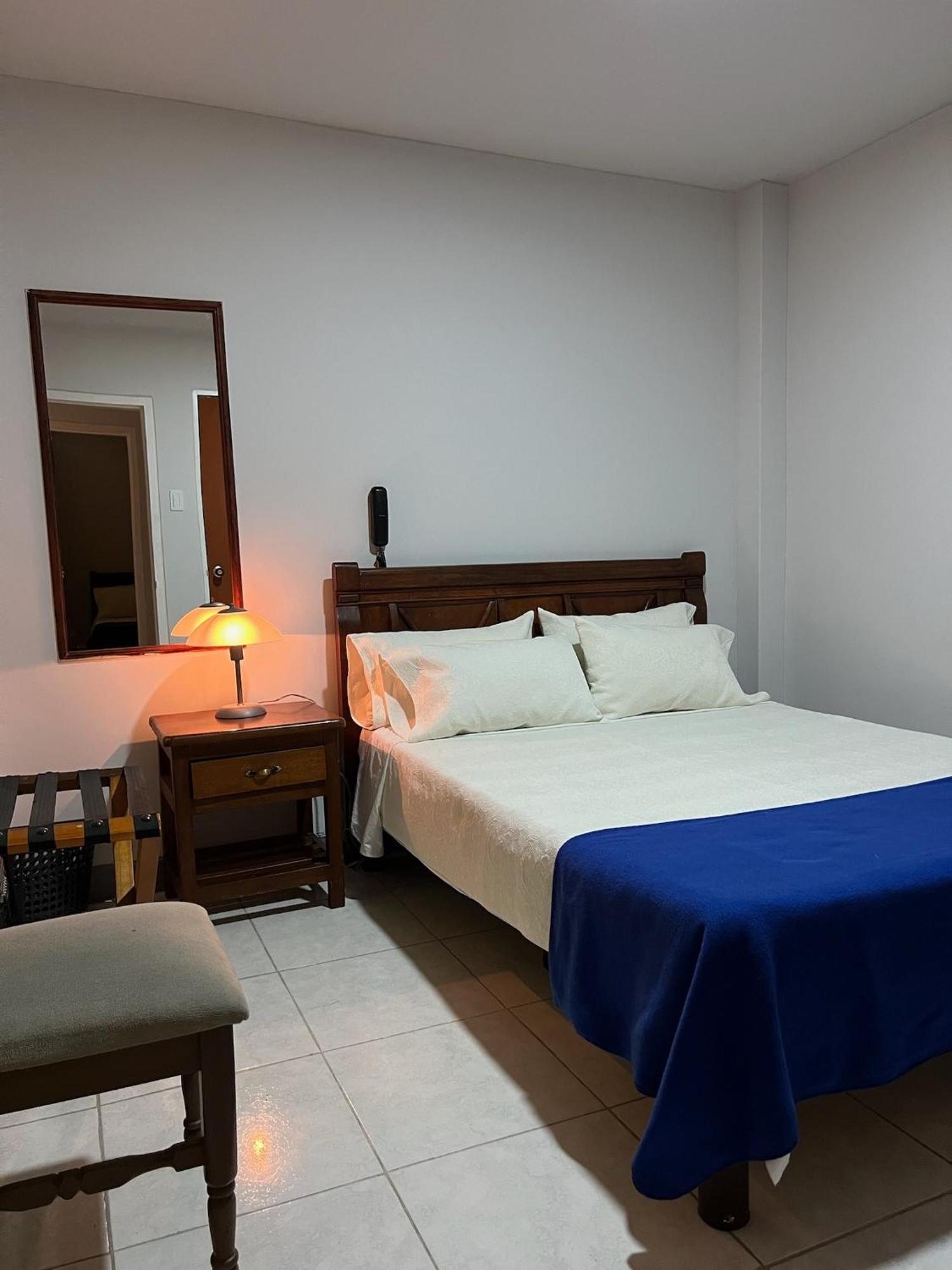 Hotel Armenia Centro Buitenkant foto