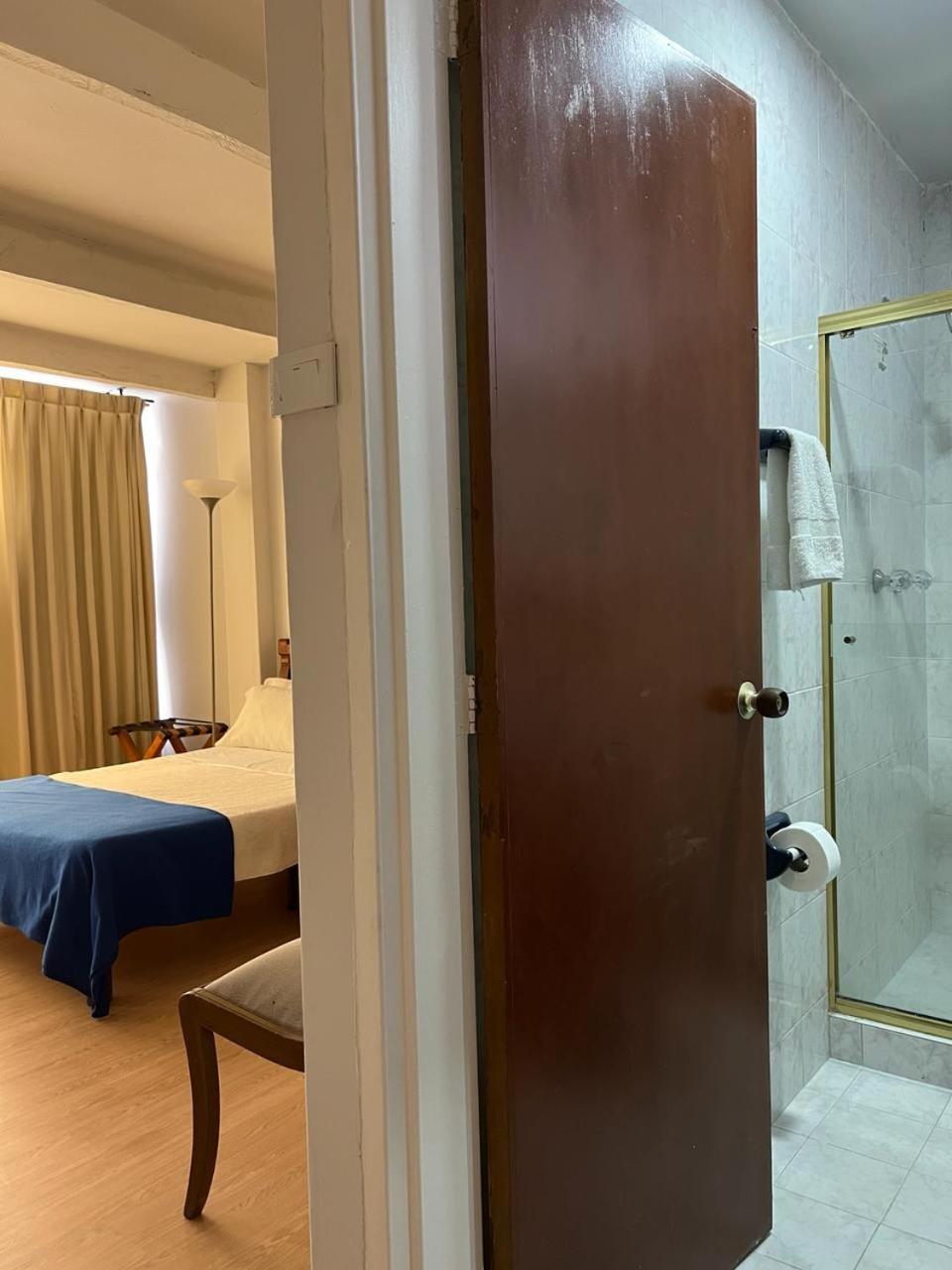 Hotel Armenia Centro Buitenkant foto